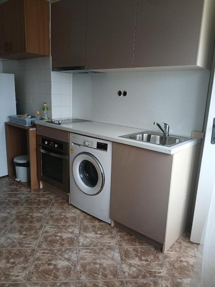 Apartman Bulevar Stupine 투즐라 외부 사진
